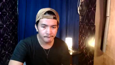 hunkylloyd online show from December 2024 01:36:01 AM