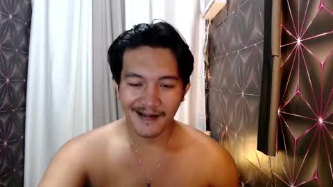 hunkylloyd online show from February 2025 09:50:02 PM