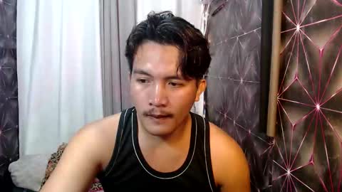 hunkylloyd online show from September 2025 04:23:01 AM