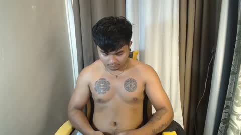 hunkyzeus online show from May 2026 04:39:02 AM