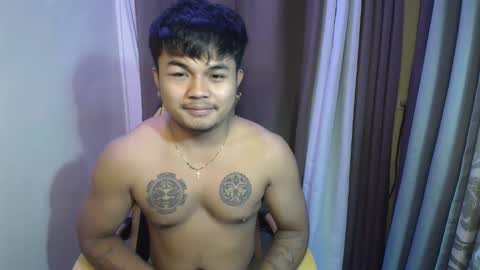 hunkyzeus online show from May 2026 05:09:02 PM