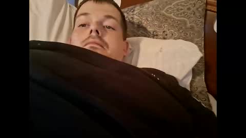 Snapshot of huntdog1221 chatting on May 2026 12:08:01 AM huntdog1221 online show from May 2026 12:08:01 AM