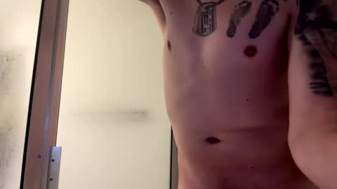 Snapshot of hunter301775 chatting on January 2026 03:50:02 PM Hunter online show from January 2026 03:50:02 PM