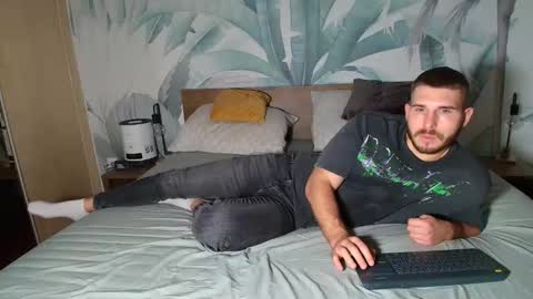 Hunter Bridges online show from November 2025 03:47:01 PM