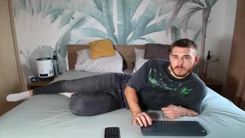 Hunter Bridges online show from November 2025 11:02:01 AM