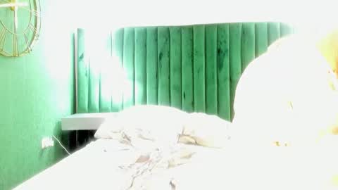 hunterheat_ online show from November 2025 10:10:02 AM