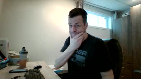 hurley7890 online show from April 2026 02:00:02 PM