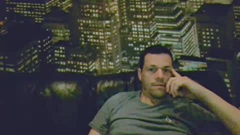 Snapshot of hurley7890 chatting on June 2026 03:05:02 AM hurley7890 online show from June 2026 03:05:02 AM