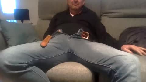 hurricane333644 online show from January 2025 04:22:01 PM