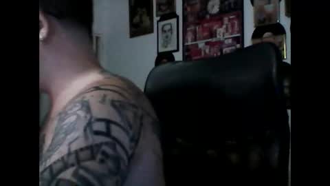 Snapshot of hurtadodirector chatting on May 2026 07:17:01 AM hurtadodirector online show from May 2026 07:17:01 AM