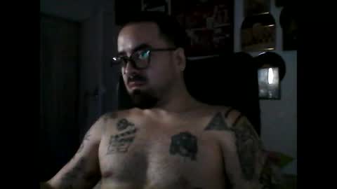 Snapshot of hurtadodirector chatting on June 2026 05:52:02 AM hurtadodirector online show from June 2026 05:52:02 AM