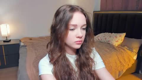 Snapshot of hwadwellingham chatting on April 2026 07:17:02 AM Lily online show from April 2026 07:17:02 AM