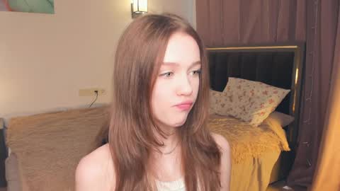 Snapshot of hwadwellingham chatting on May 2026 07:15:02 AM Lily online show from May 2026 07:15:02 AM