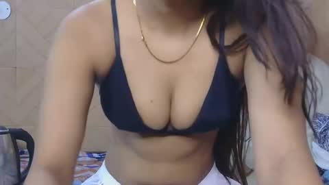 Snapshot of hy_siry chatting on April 2026 06:39:01 AM Siry online show from April 2026 06:39:01 AM