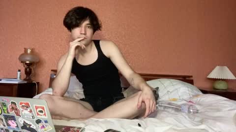 Snapshot of hypomania2 chatting on January 2025 01:04:02 PM hypomania online show from January 2025 01:04:02 PM