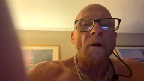 i1nt2fuk online show from September 2025 06:05:02 AM
