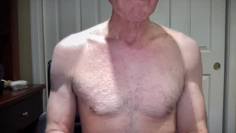 Snapshot of i8bgcq chatting on December 2024 05:22:01 PM The Talented Mr. DILFy online show from December 2024 05:22:01 PM