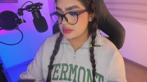 Snapshot of i_am_ari chatting on April 2026 01:42:02 AM Ari online show from April 2026 01:42:02 AM
