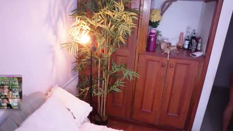 Lucy online show from December 2025 10:44:02 AM