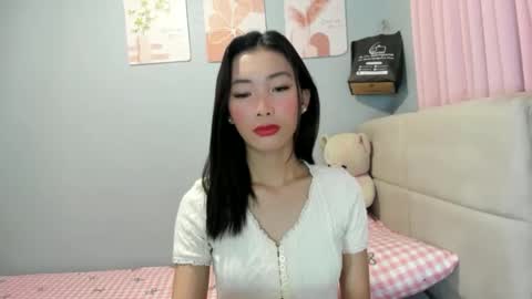 Snapshot of i_can_do_both chatting on April 2026 07:33:01 AM jek online show from April 2026 07:33:01 AM