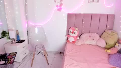 iam_monika online show from May 2026 10:29:01 PM