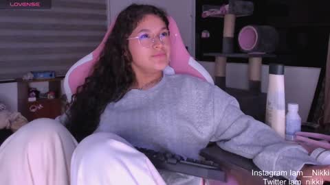 On instagram Imm  NikkiHelp me reach 100 likes online show from December 2024 02:43:02 AM