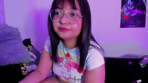 Snapshot of iam_zoechan chatting on December 2024 11:00:01 AM Zoe 3 online show from December 2024 11:00:01 AM