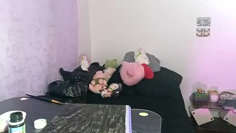 Snapshot of iam_zoechan chatting on February 2025 01:23:01 AM Zoe 3 online show from February 2025 01:23:01 AM