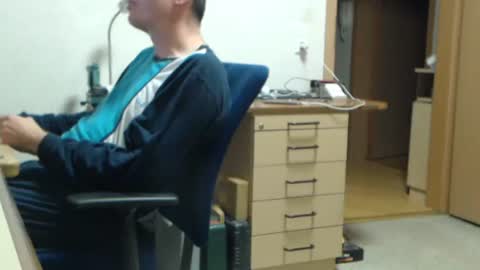 iamachim online show from November 2025 08:27:02 PM