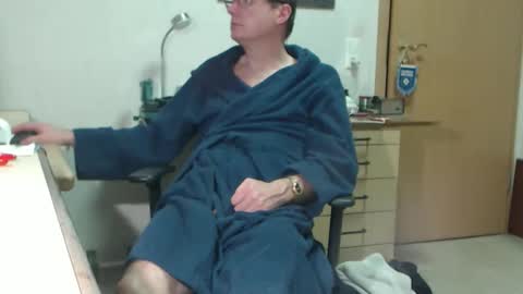 iamachim online show from February 2026 08:38:01 PM