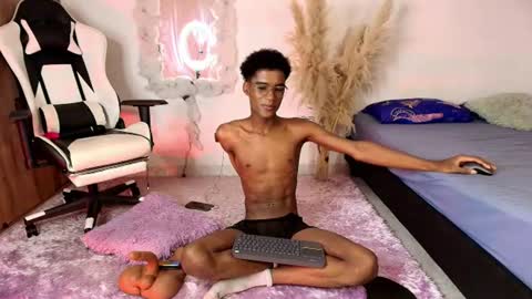 Snapshot of iamandrey_ chatting on July 2026 01:05:02 AM iamandrey_ online show from July 2026 01:05:02 AM