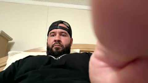 iAm BThick1894 online show from May 2026 03:25:01 AM
