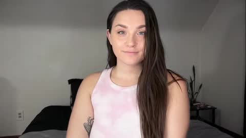 Crystal online show from February 2026 05:44:02 AM