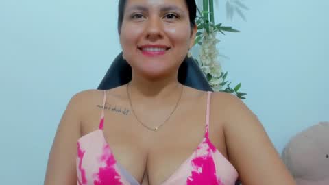Snapshot of iamevaaa chatting on December 2024 04:29:02 PM Eva online show from December 2024 04:29:02 PM