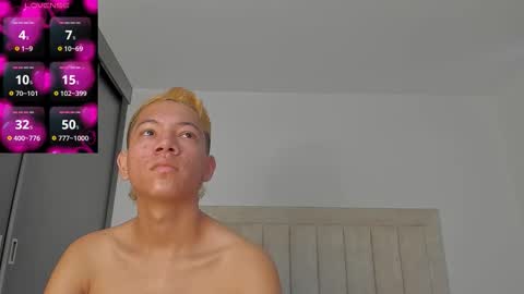 Juliiiiian online show from November 2025 11:32:01 AM