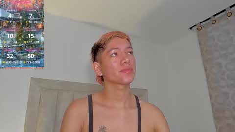 Snapshot of iamjulian_ chatting on December 2025 11:06:01 AM Juliiiiian online show from December 2025 11:06:01 AM