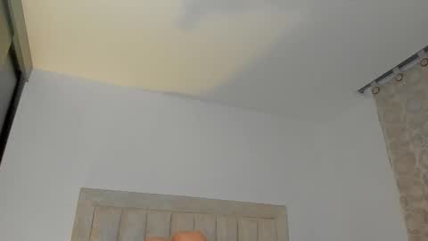 Snapshot of iamjulian_ chatting on January 2026 11:03:02 AM Juliiiiian online show from January 2026 11:03:02 AM