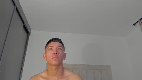 Snapshot of iamjulian_ chatting on February 2026 11:30:01 AM Juliiiiian online show from February 2026 11:30:01 AM