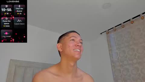 Snapshot of iamjulian_ chatting on February 2026 11:11:01 AM Juliiiiian online show from February 2026 11:11:01 AM