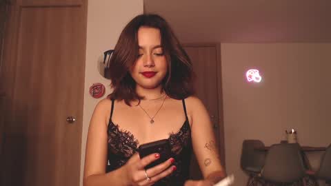 Snapshot of iamjulietaaa chatting on December 2024 05:00:02 AM Julieta online show from December 2024 05:00:02 AM