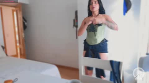 Snapshot of iamjulietaaa chatting on June 2026 04:40:02 PM Julieta online show from June 2026 04:40:02 PM