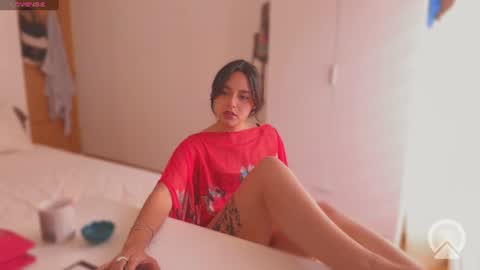Snapshot of iamjulietaaa chatting on June 2026 06:40:02 PM Julieta online show from June 2026 06:40:02 PM