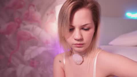 Nina  online show from February 2026 06:17:02 PM