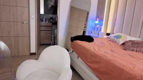 Nyxy online show from December 2025 11:08:01 AM