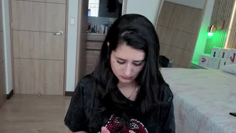 Snapshot of iamnyxy_ chatting on January 2026 01:04:01 PM Nyxy online show from January 2026 01:04:01 PM