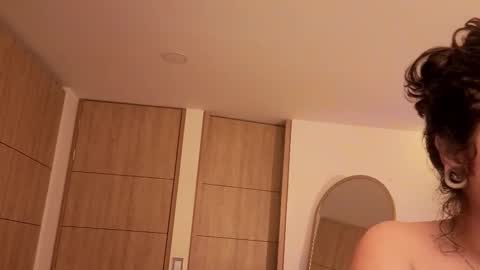 Snapshot of iamnyxy_ chatting on February 2026 11:03:02 AM Nyxy online show from February 2026 11:03:02 AM