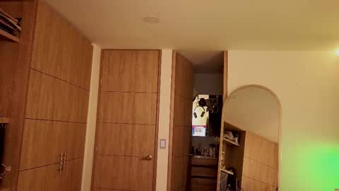 Snapshot of iamnyxy_ chatting on February 2026 11:00:02 AM Nyxy online show from February 2026 11:00:02 AM