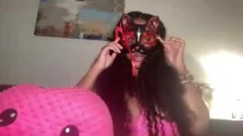 Valentina Luxe online show from June 2026 02:44:01 AM