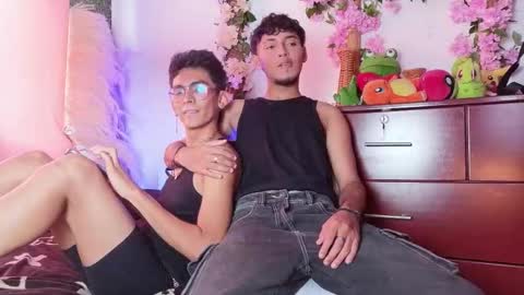 Snapshot of ian_hunter01 chatting on February 2026 01:51:02 PM IAN HUNTER online show from February 2026 01:51:02 PM