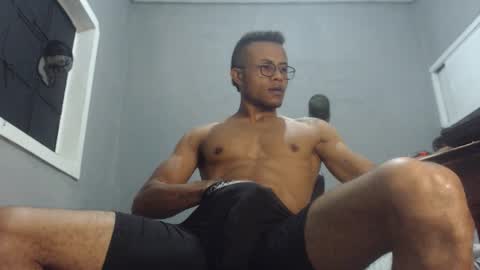 ian_tuner online show from December 2024 07:06:01 PM